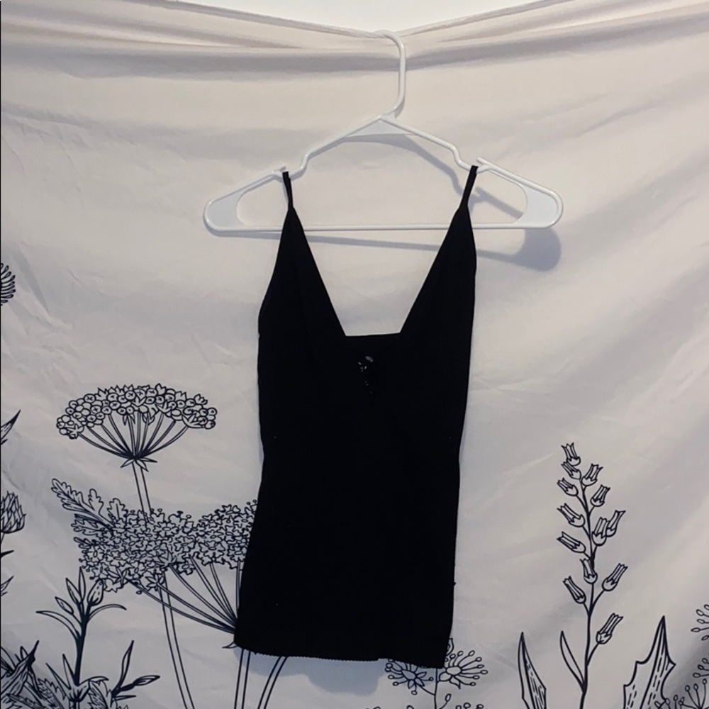 Cute top size small!